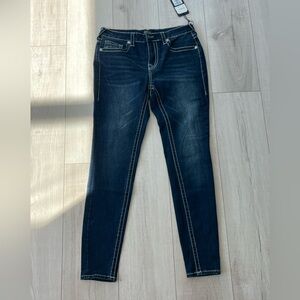 True Religion Jennie Big T mid rise Skinny Jeans